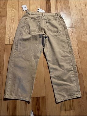 NWT Forever 21 Barrel Fit Denim Beige Pants Size 29